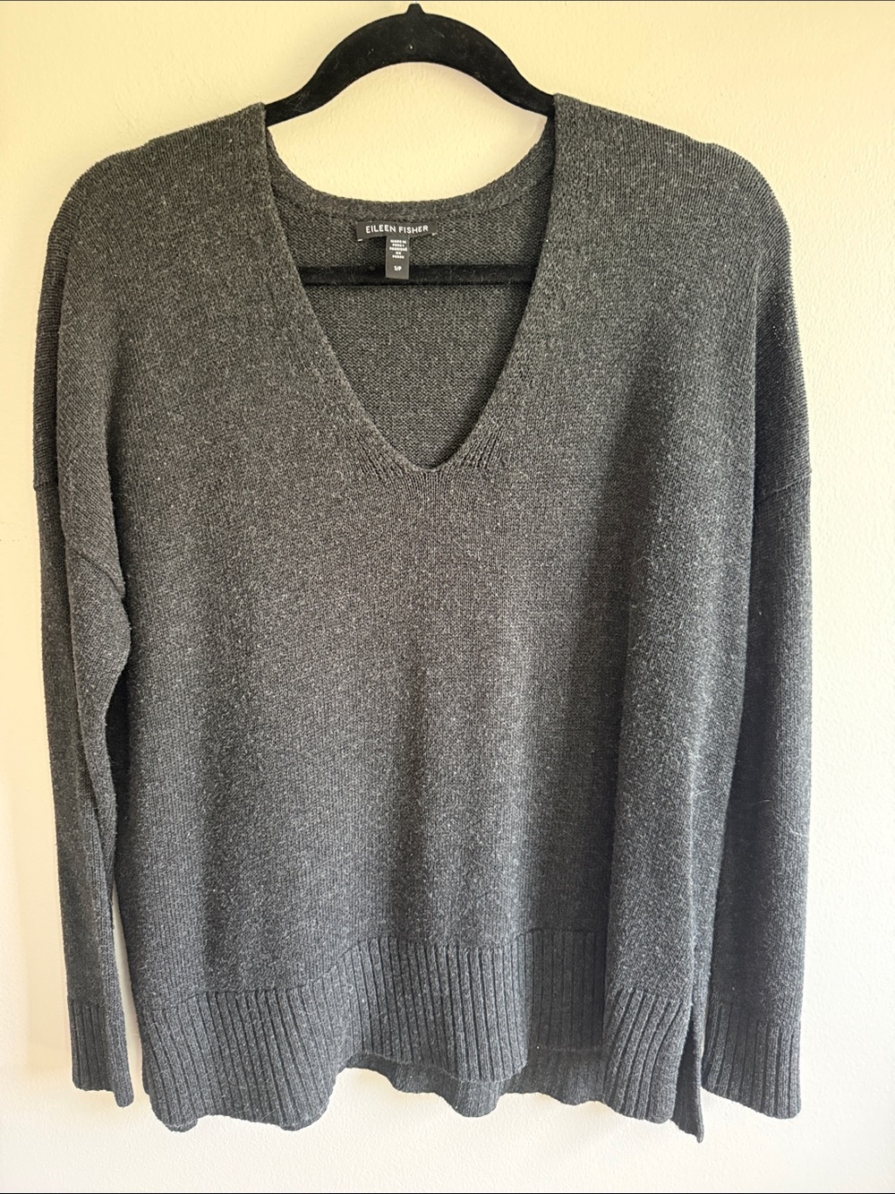 Eileen Fisher Gray V-Neck Wool Blend Sweater, size Small